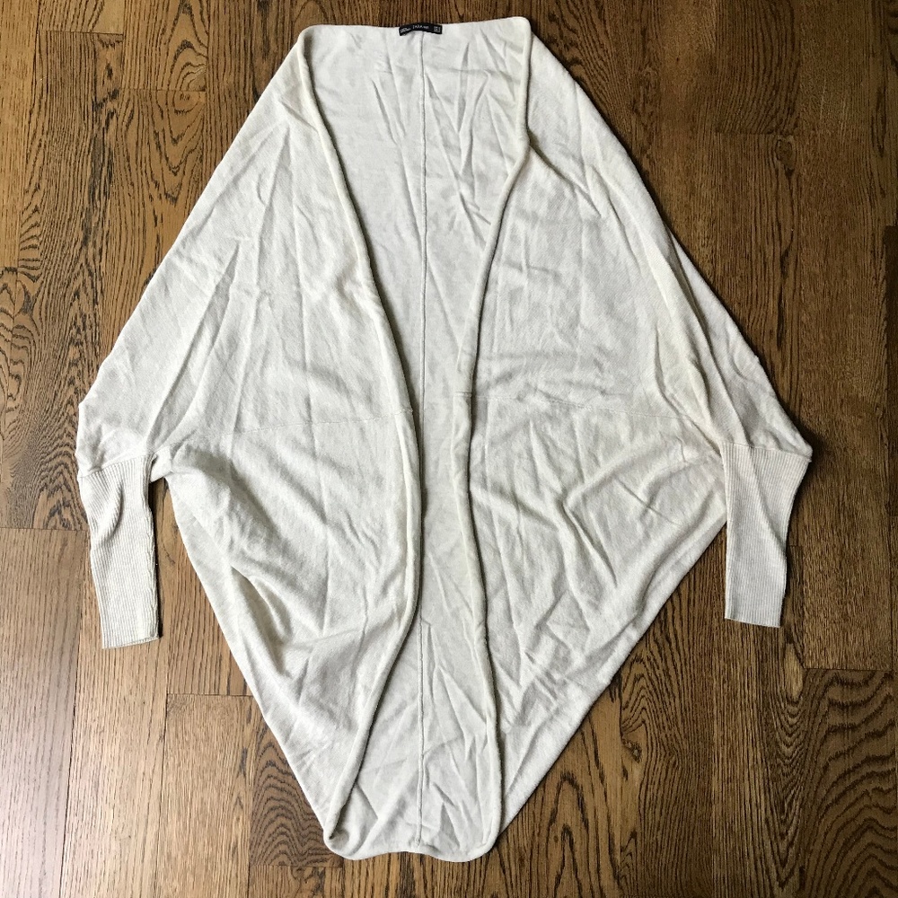 Zara Knit Ivory/Biege Cardigan Sweater